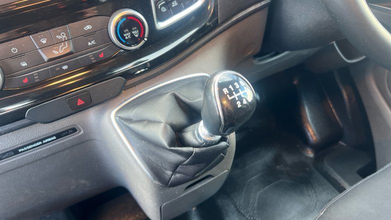 Ford Transit Custom 280 L1 Diesel Fwd 2.0 EcoBlue 130ps Low Roof Limited Van